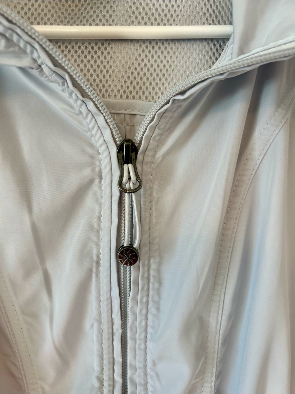 Athleta Light Gray Zip-Front Utility Anorak Rain Jacket Size XS - Picture 6 of 12